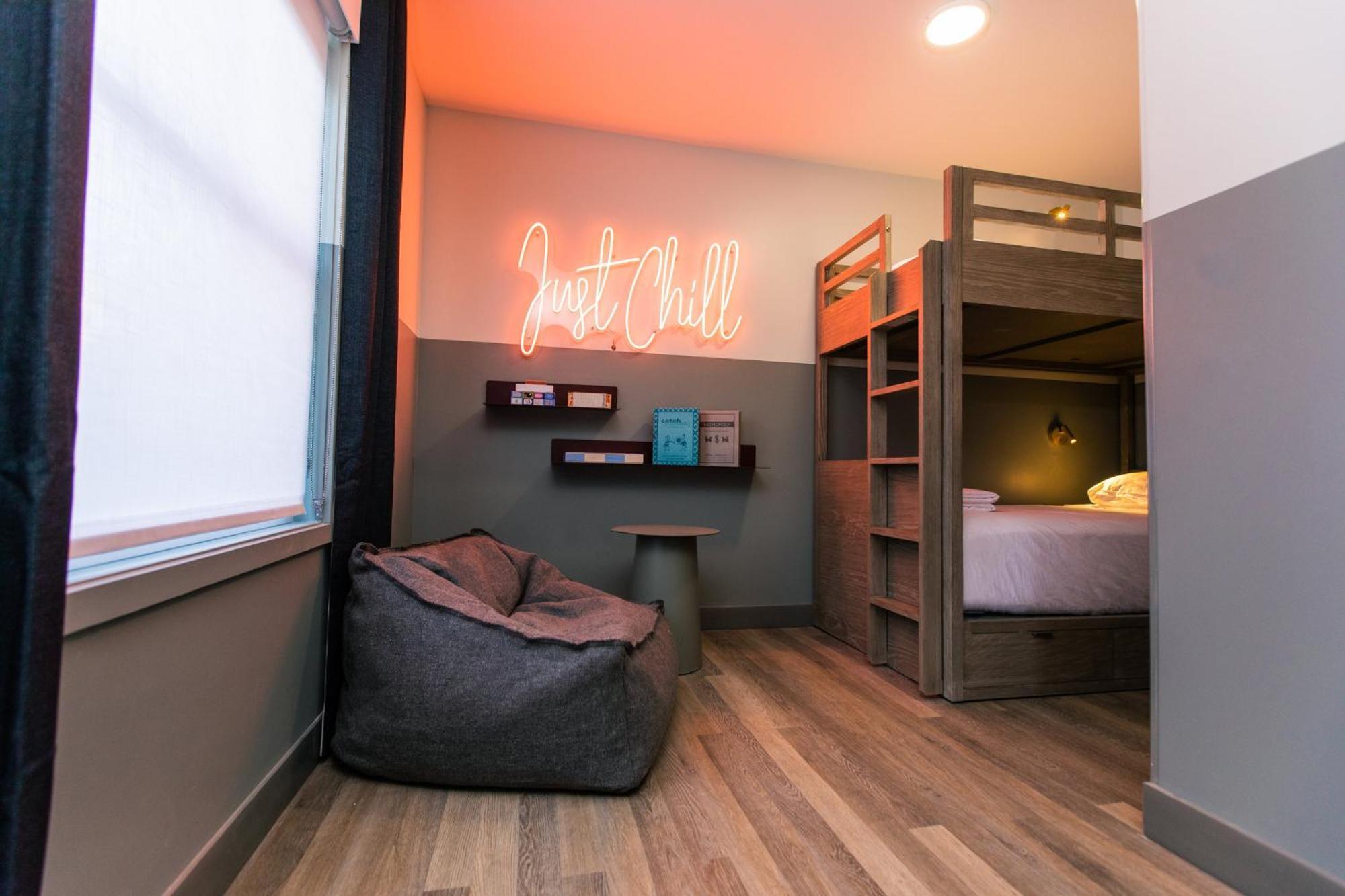 Voco The Darwin - Atlanta Midtown By Ihg Hotel Exterior photo